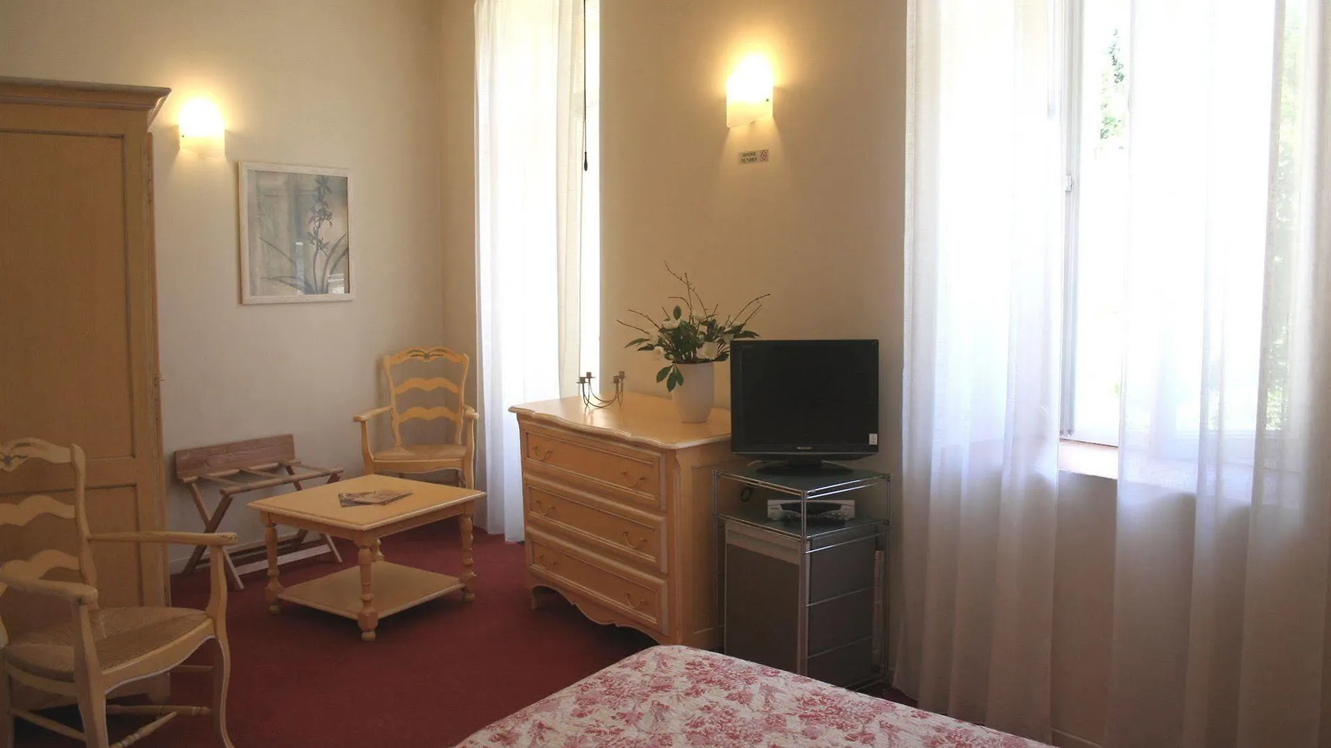 Hotel Les Cigales Allauch 3*,  France