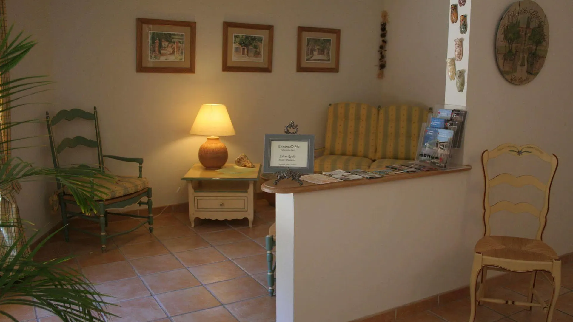 Hotel Les Cigales Allauch 3*,