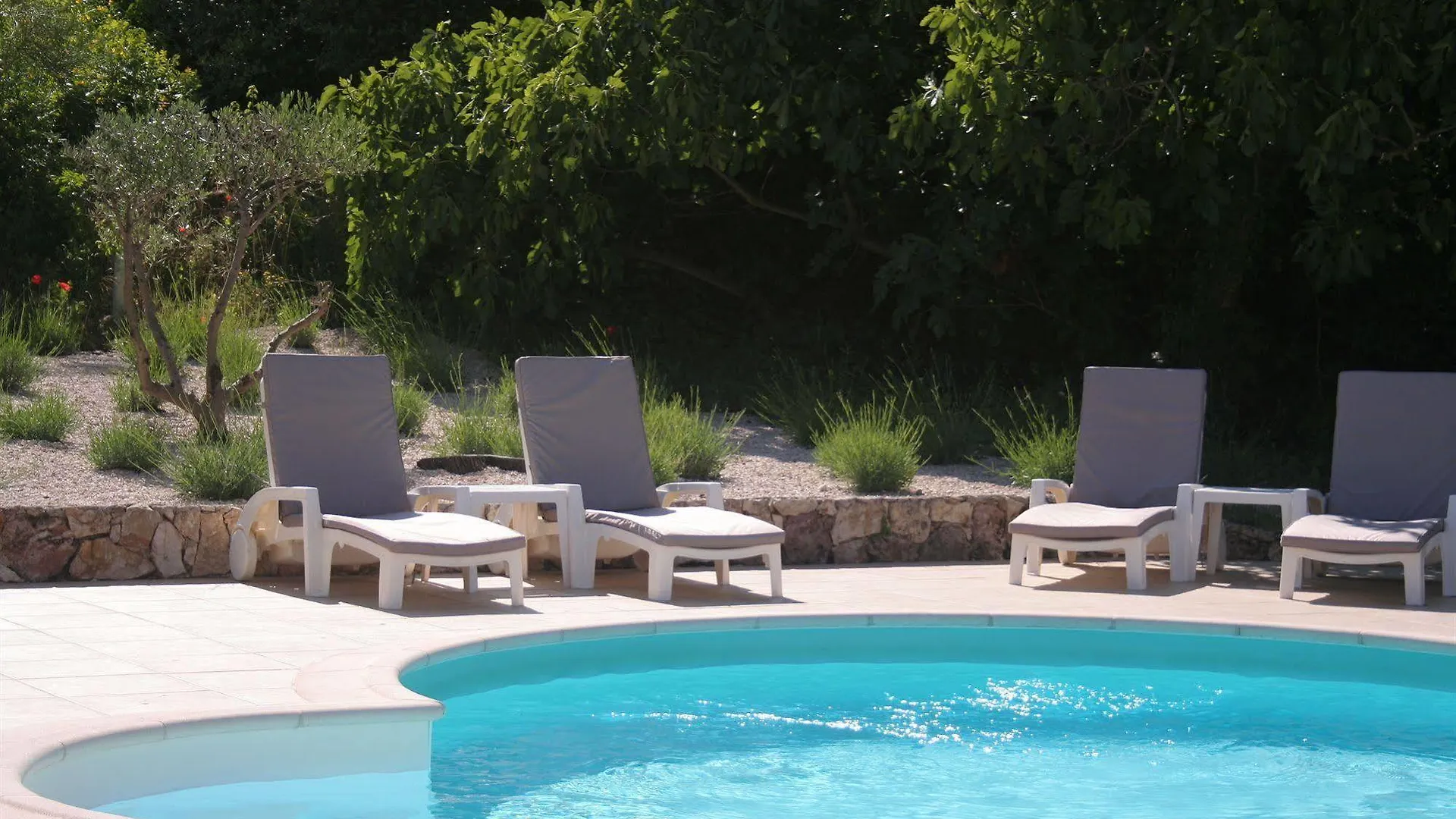 Hotel Les Cigales Allauch