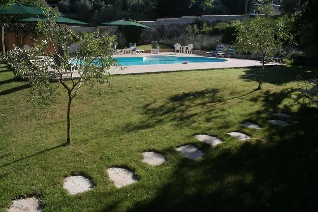 Hotel Les Cigales Allauch